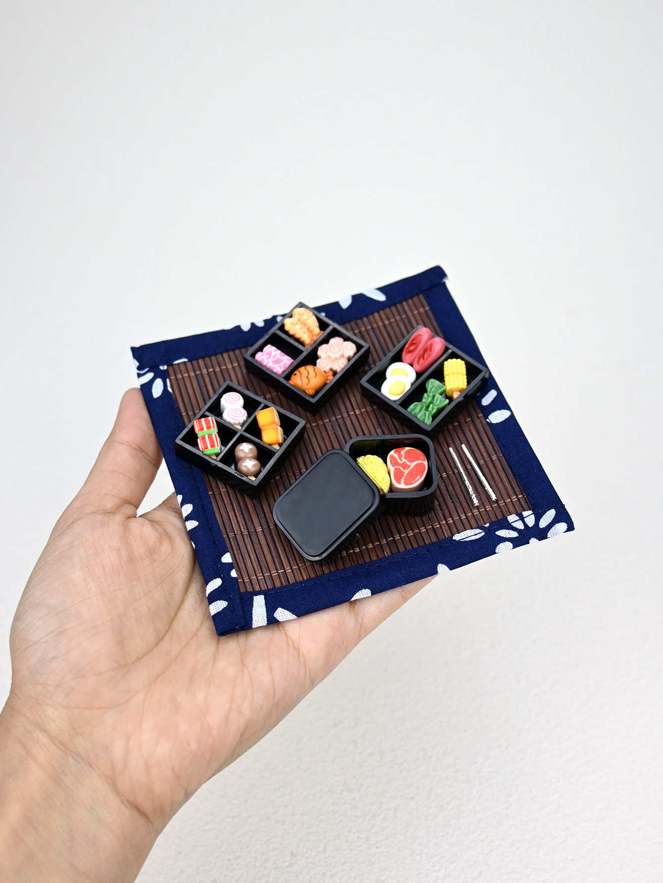 Japanese Lifestyle Gifts - A Miniature Japanese Bento Scene Decoration,